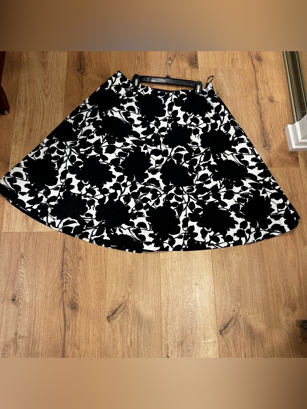 Lafayette 148 New York Black & White Floral Circle Skirt
